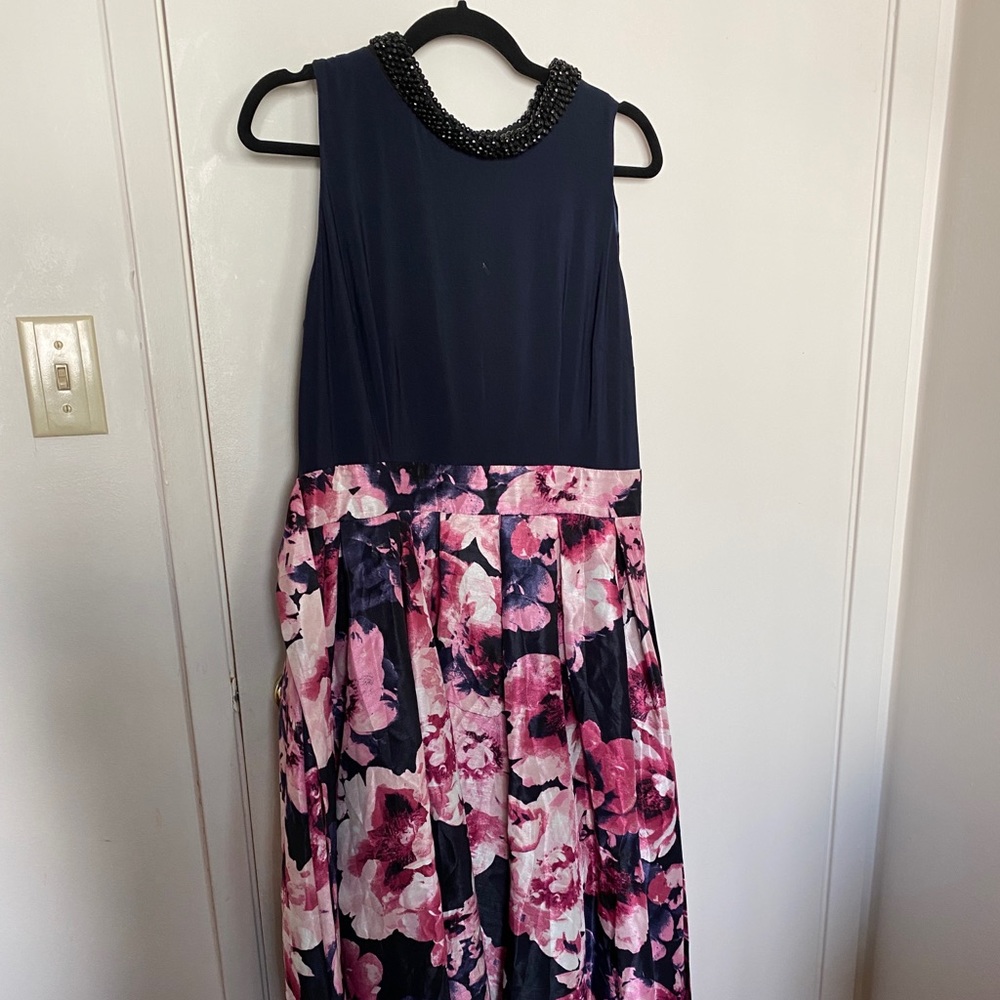 Selling SLNY Prom Dress